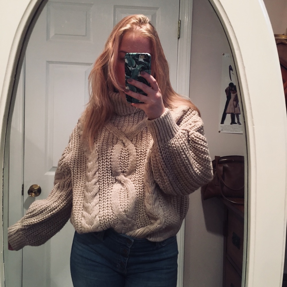 H&M Chunky Knit Oversized Turtleneck Sweater